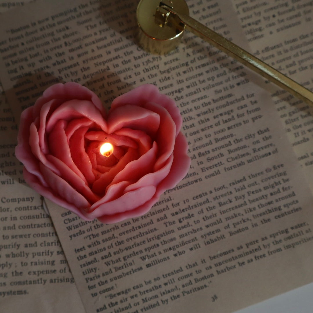 Vela decorativa “Corazón de flores”