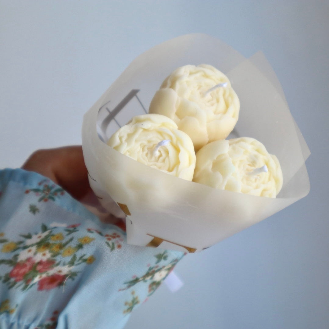 Mini ramitos de tres peonías aromáticas