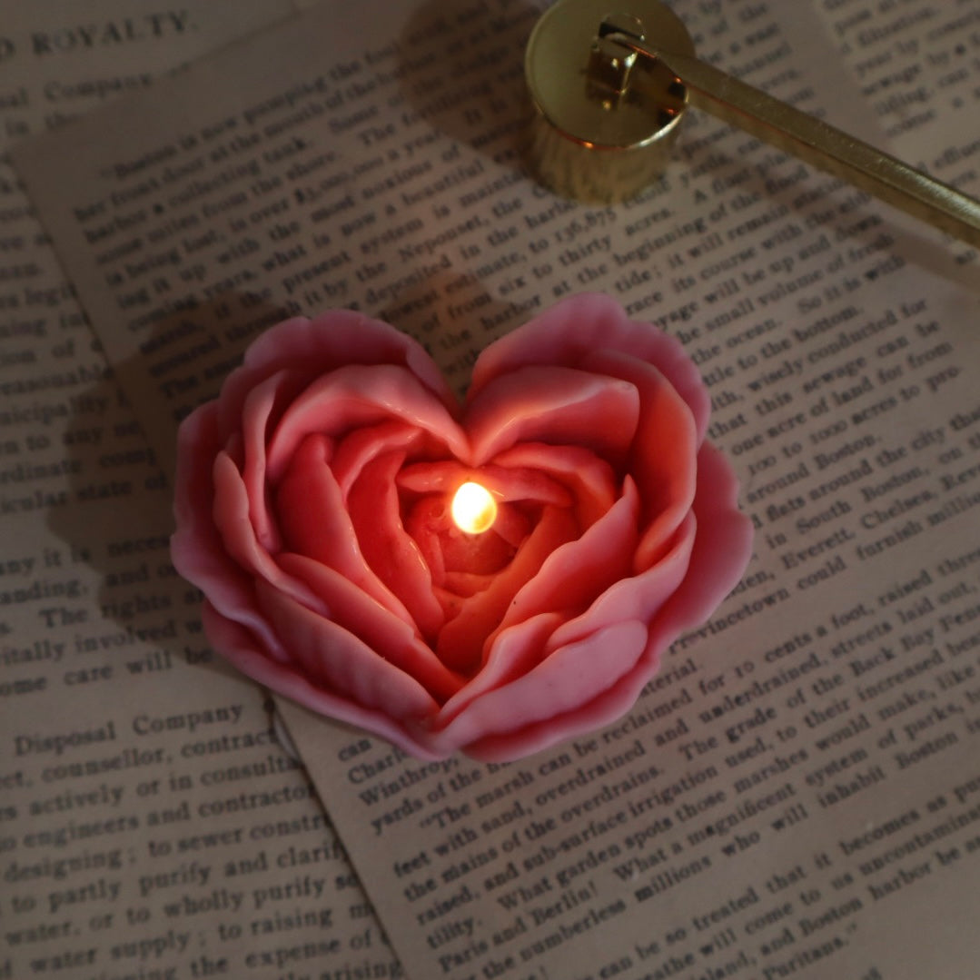 Vela decorativa “Corazón de flores”